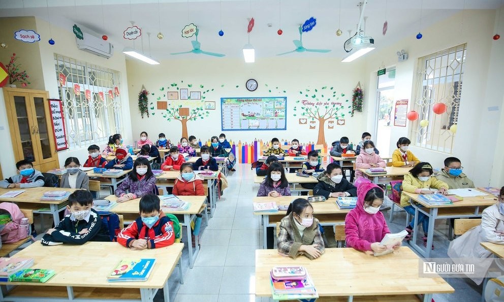 hoc-sinh-tieu-hoc-di-hoc-tro-lai-nguoiduatinvn-46-1-1648049270.jpg
