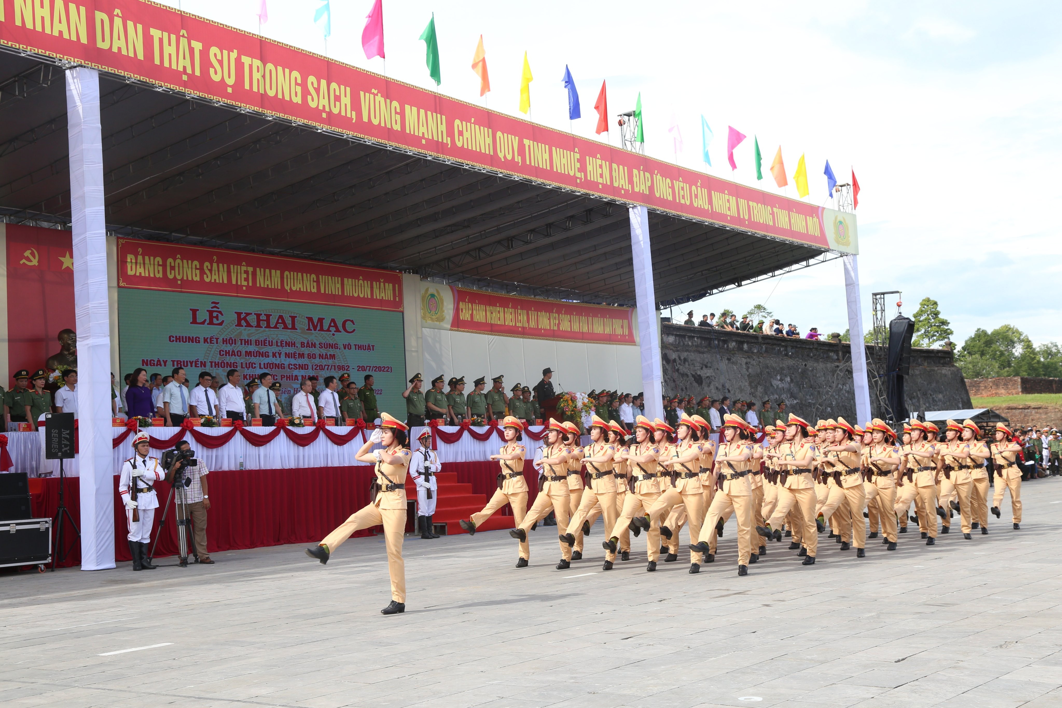 hoi-thi-6-1656930773.jpg