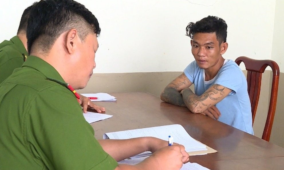 ba-ria-vung-tau-bat-nhom-cuop-giat-tai-san-nguoi-di-duong-1659766318.jpg