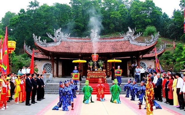 ong-noi-vua-hung-5-1682389443.jpg