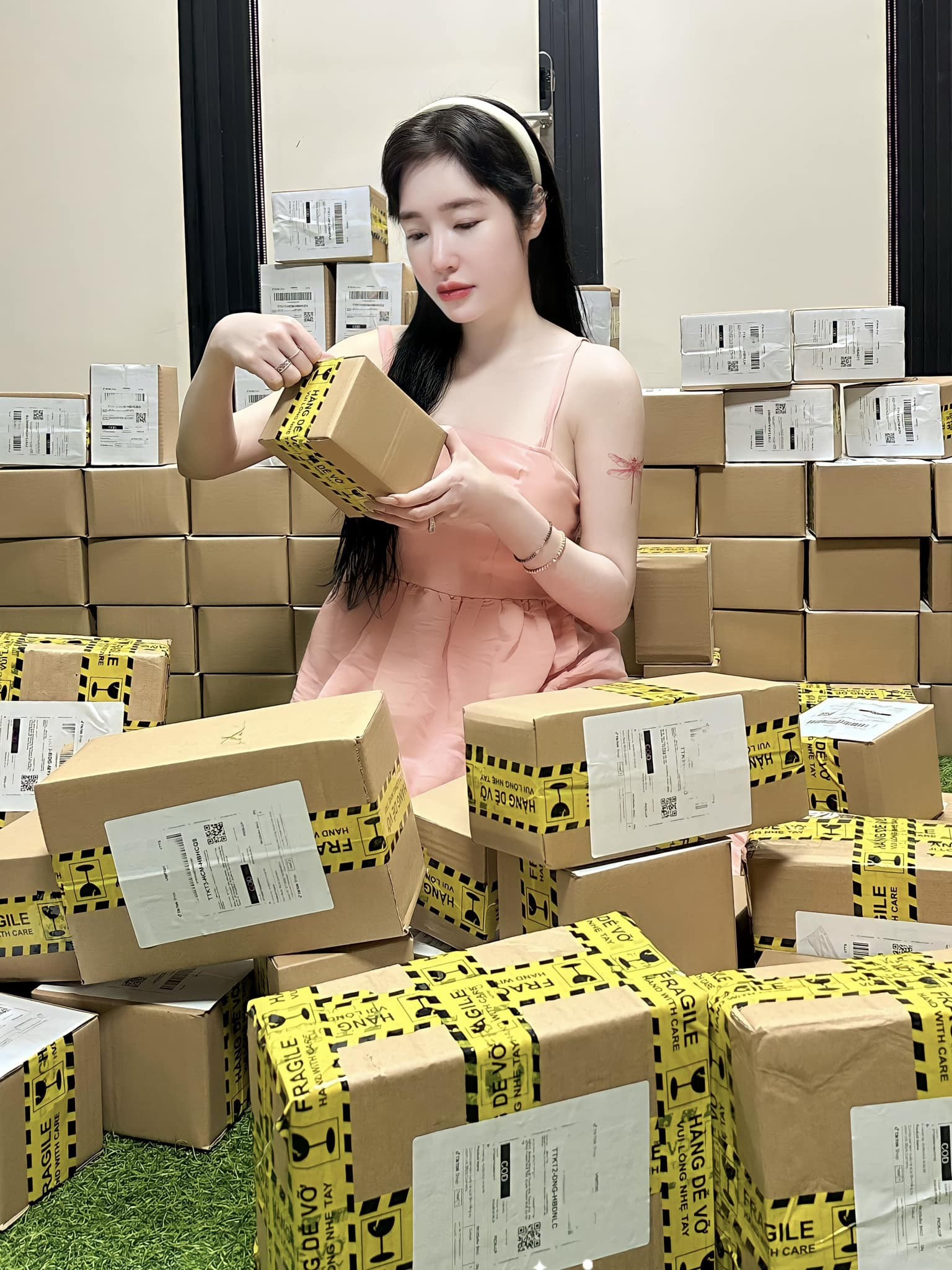 ellytran01-1684318284.jpg
