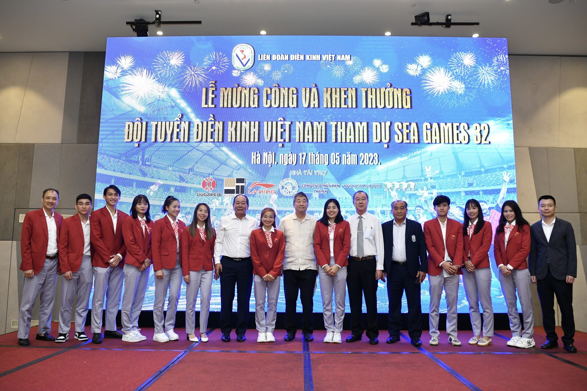 vinh-danh-dien-kinh-7-16843033415291423061623-1684385329.jpg