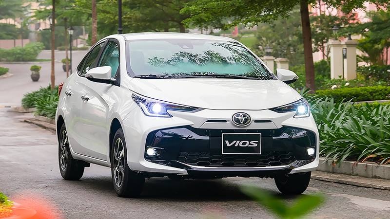 ra-mat-khong-lau-toyota-vios-2023-da-duoc-khuyen-mai-tai-cac-dai-ly-02-1684553422.jpg