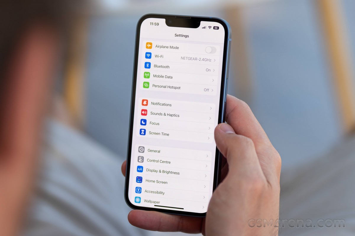iphone-12-1684723964.jpg