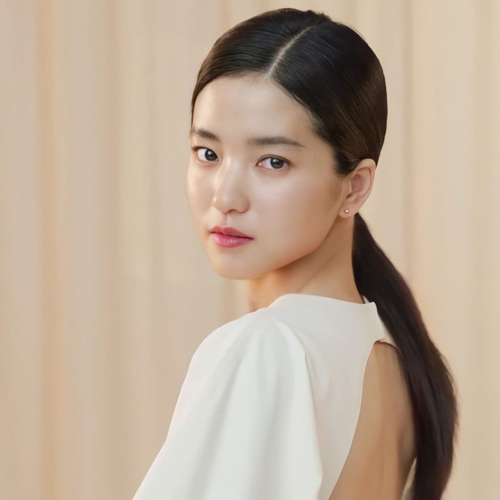 kim-tae-ri-6-1024x1024-1684827319.jpg