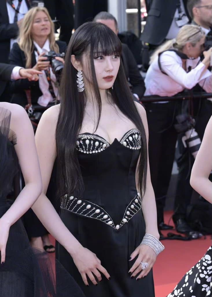 giselle-aespa-cannes-5