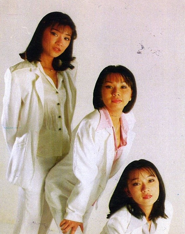tam-ca-ao-trang-3-1685003197.jpg