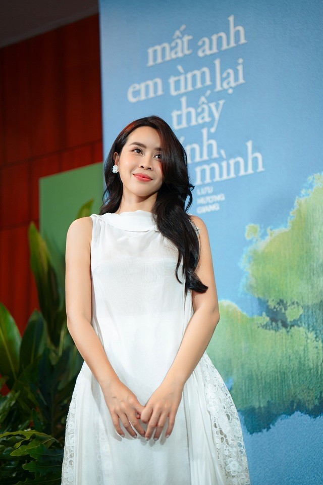 luu-huong-giang-2-1685070491.jpg