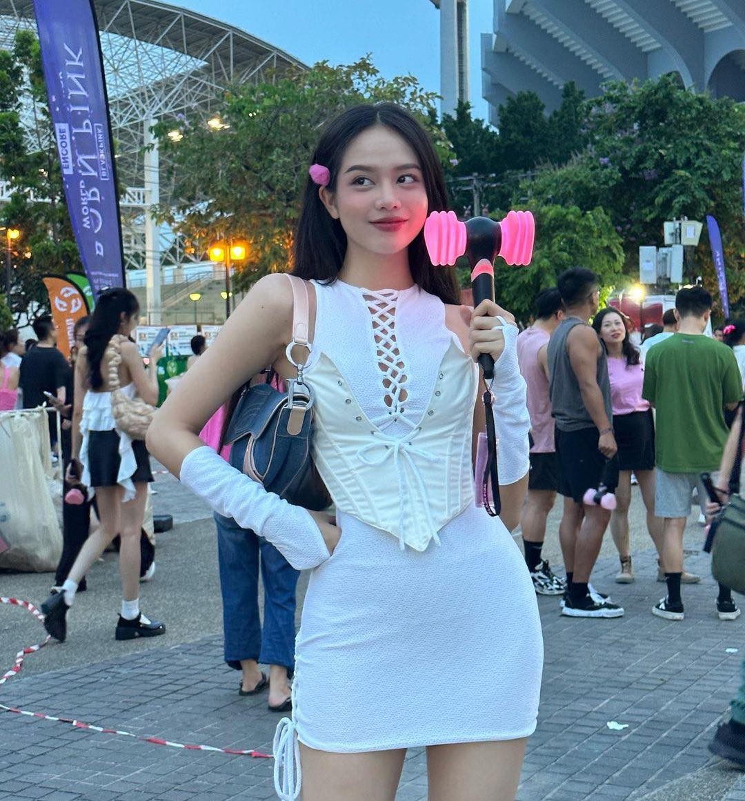 tieu-vy-thanh-thuy-concert-blackpink-3-1685325638.jpg
