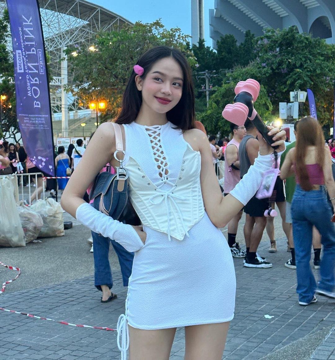 tieu-vy-thanh-thuy-concert-blackpink-8-1685325660.jpg