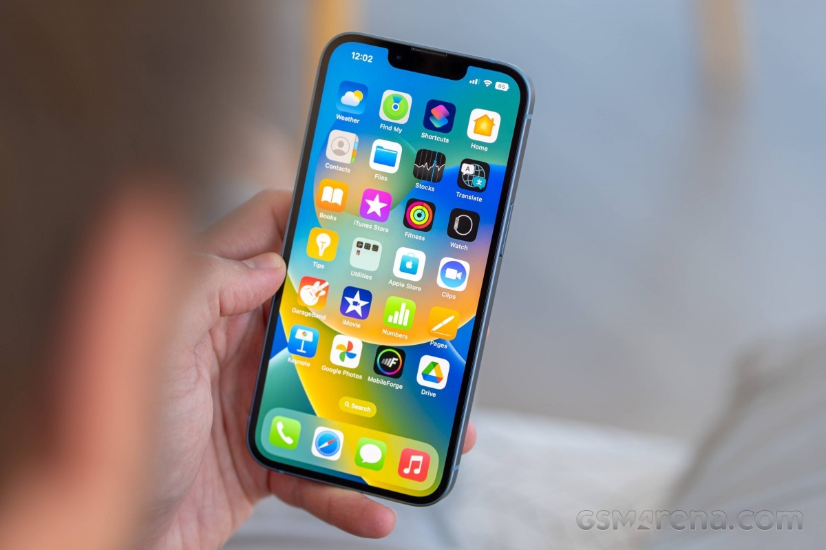 iphone-11-1685416371.jpg