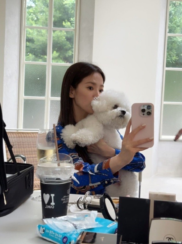 song-hye-kyo-2-1685499271.jpg