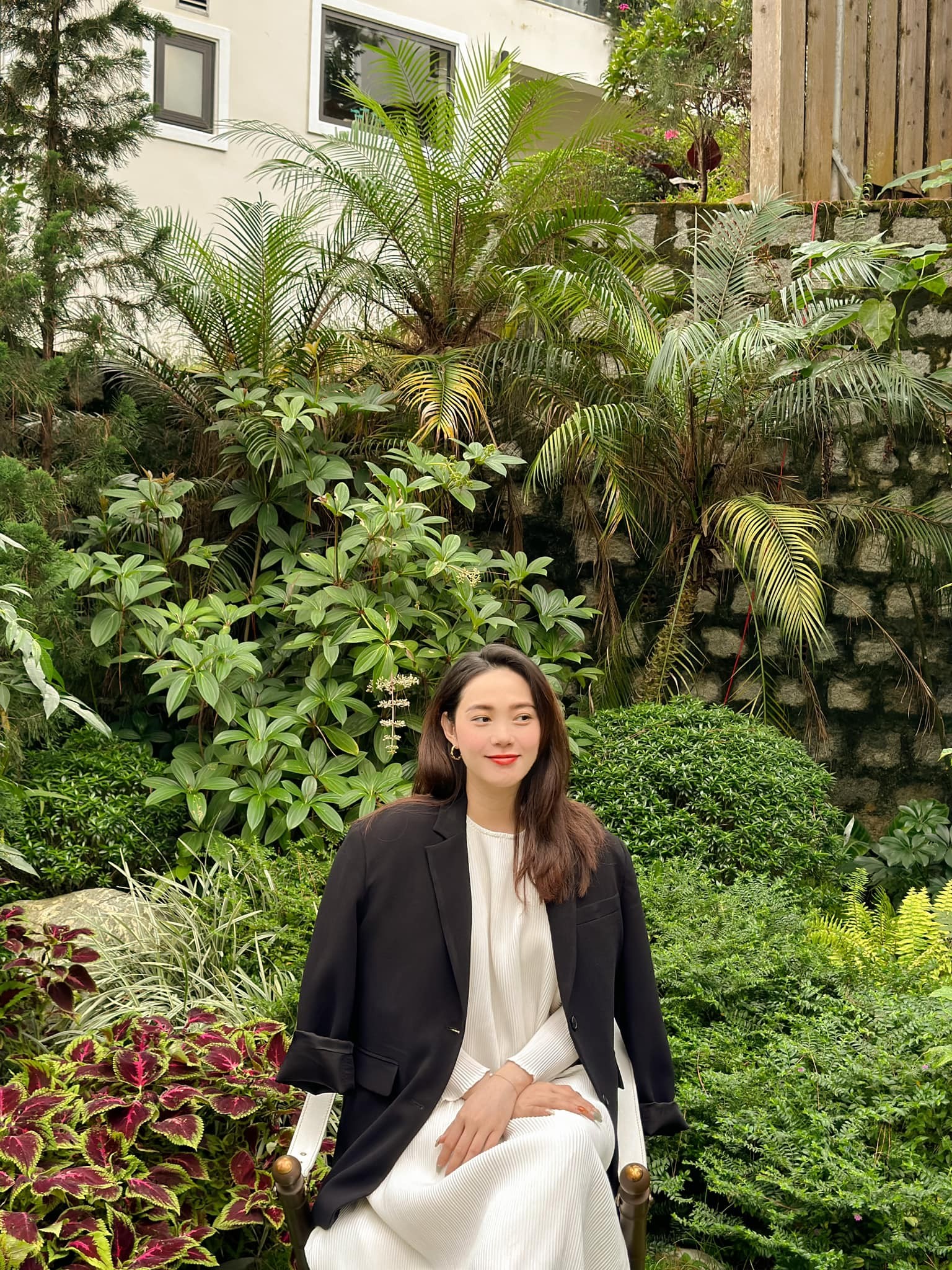 minh-hang-mang-thai-3-1686110122.jpg