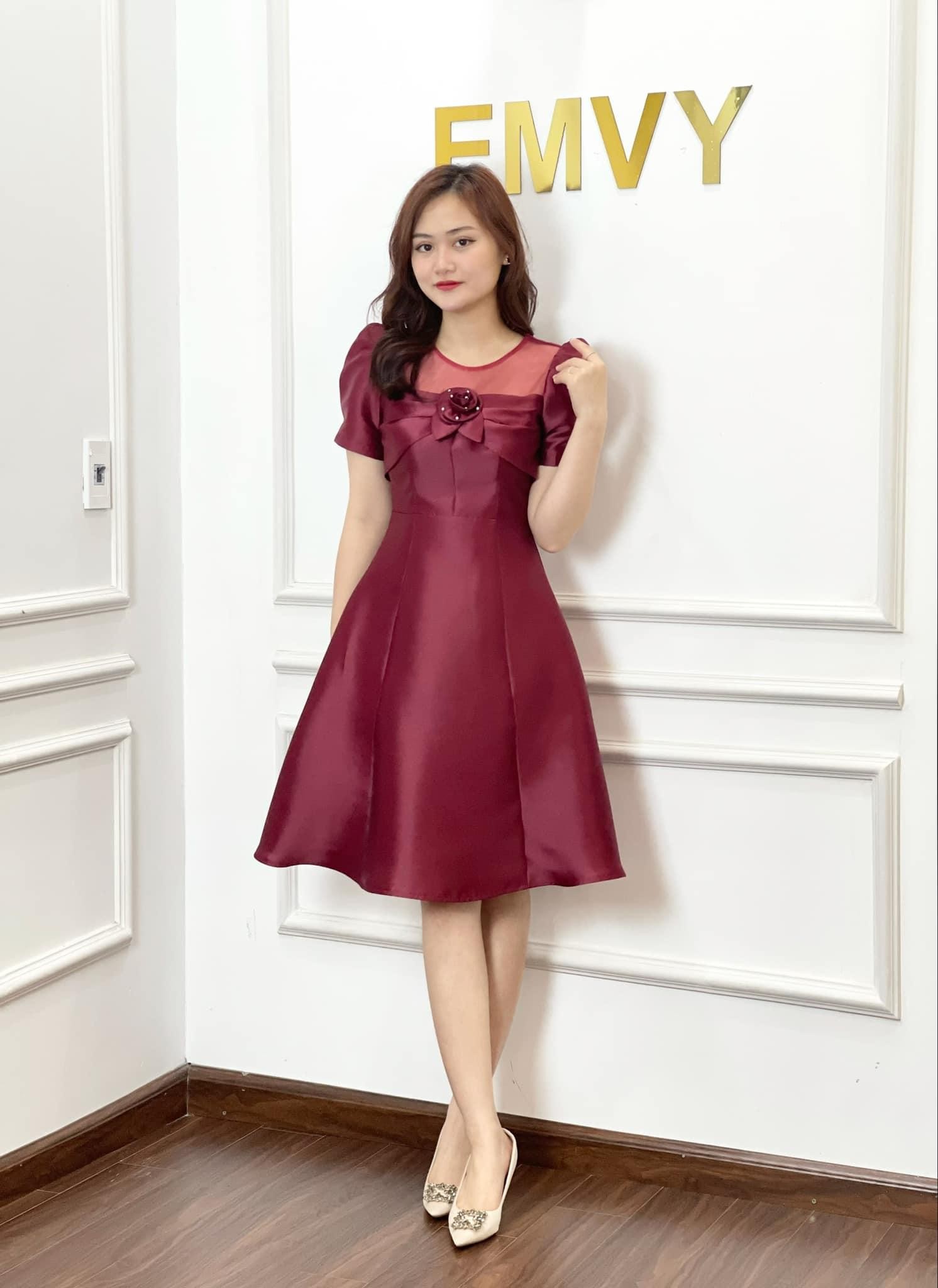 emvy-1686198673.jpg