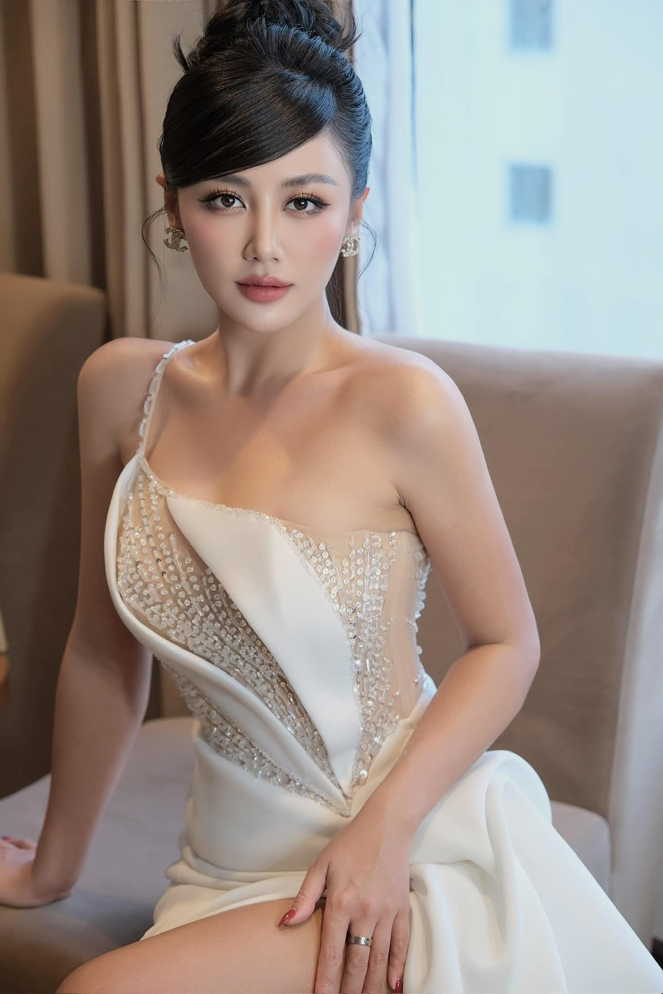 van-mai-huong-1-1686210001.jpg