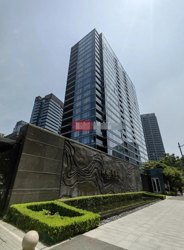ngo-diec-pham-ban-nha-1-1686562500.jpg