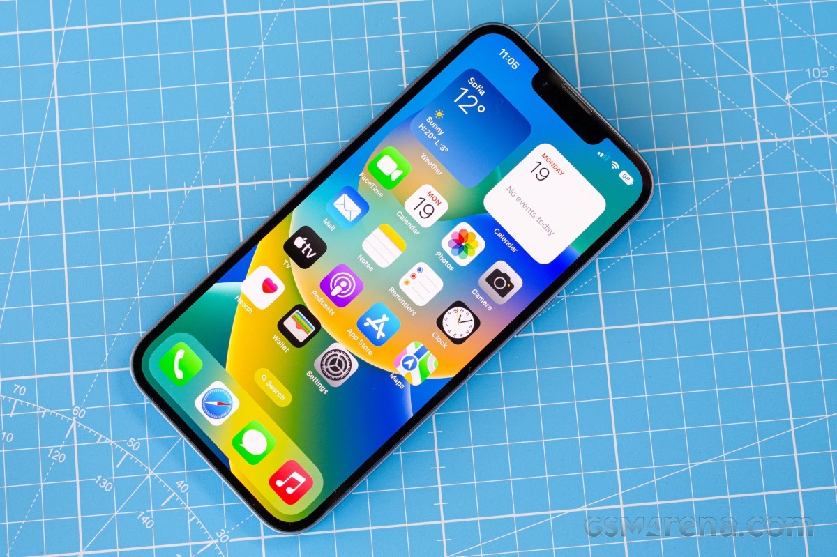 iphone-4-1686630783.jpg
