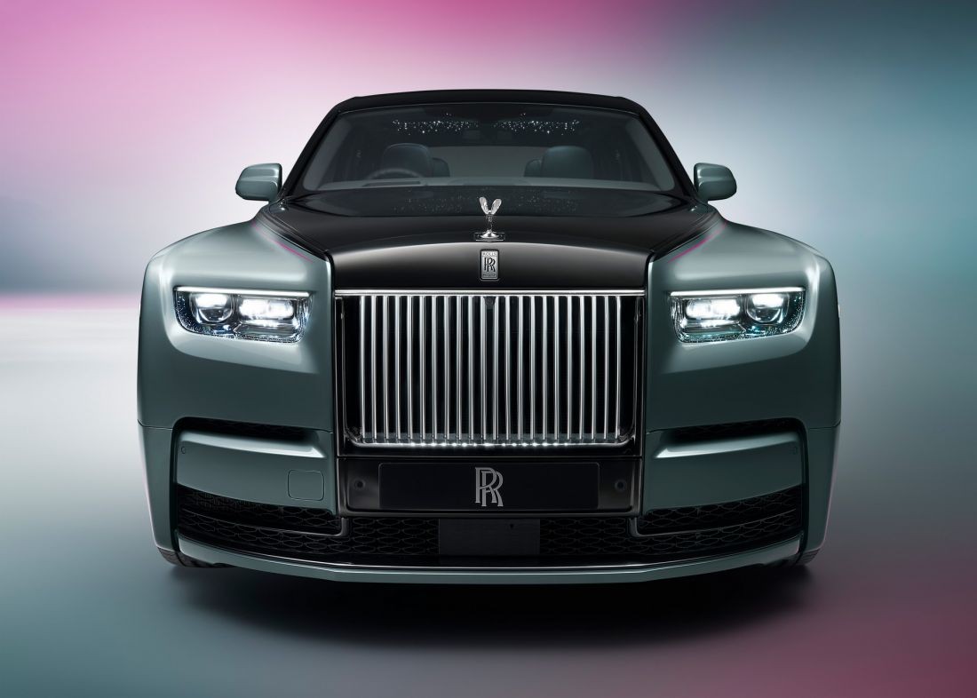 chiem-nguong-rolls-royce-phantom-viii-series-ii-dau-tien-tri-gia-80-ty-dong-cua-dai-gia-viet-09-1686811156.jpg