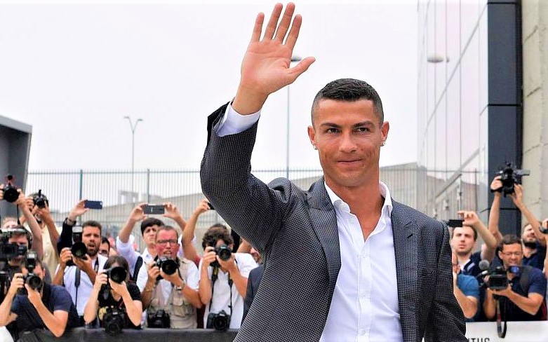 cristiano-ronaldo-vay-1686872099.jpg