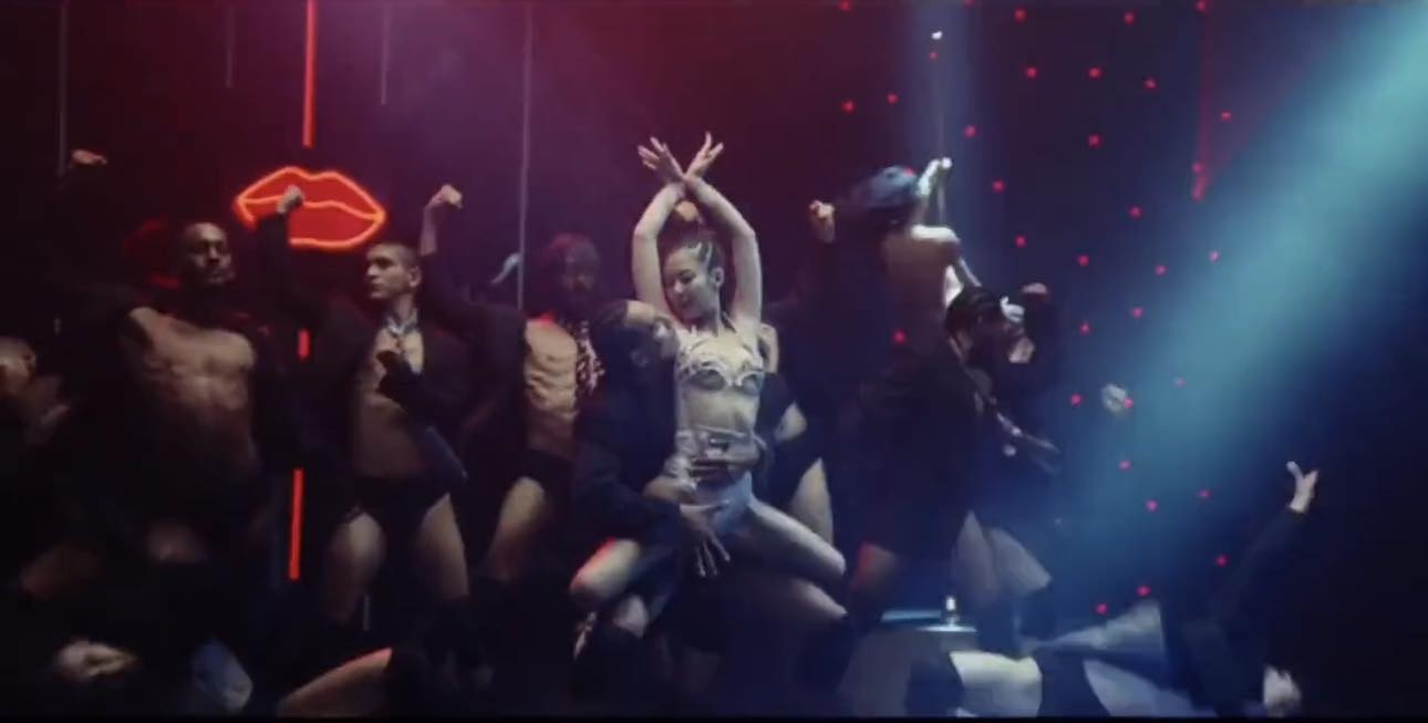 jennie-the-idol-nhay-phan-cam-6-1687161287.jpg