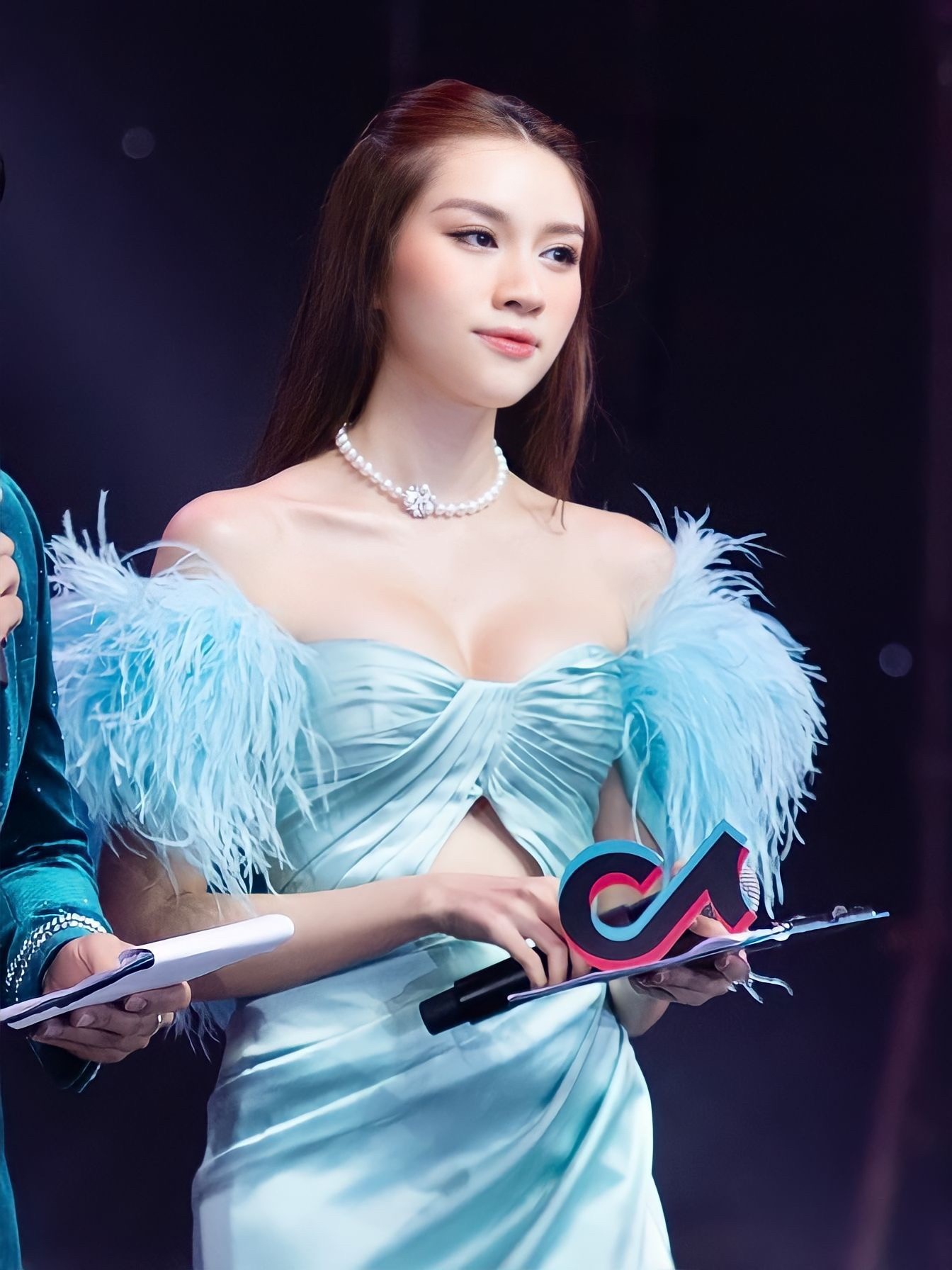 thanh-thanh-huyen-1-1687162655.jpg