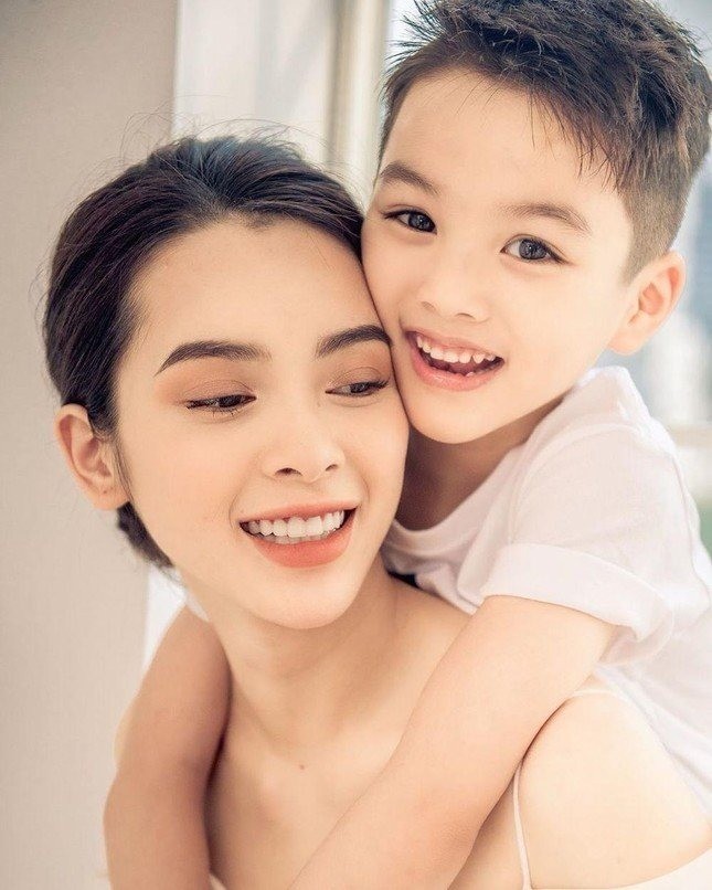 quynh-luong-la-ai-tieu-su-su-ngh-1687611972.jpeg