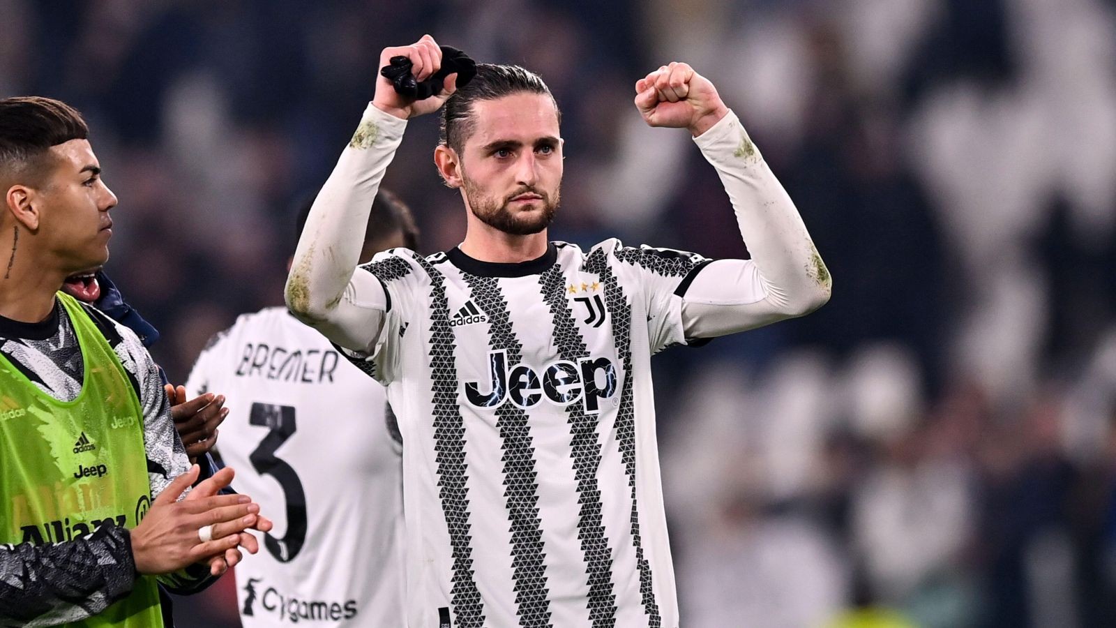 adrien-rabiot-man-utd-f365-1687736121.jpg