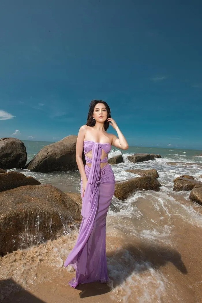 ngoc-trinh-khoe-body-3-1687763542.jpg