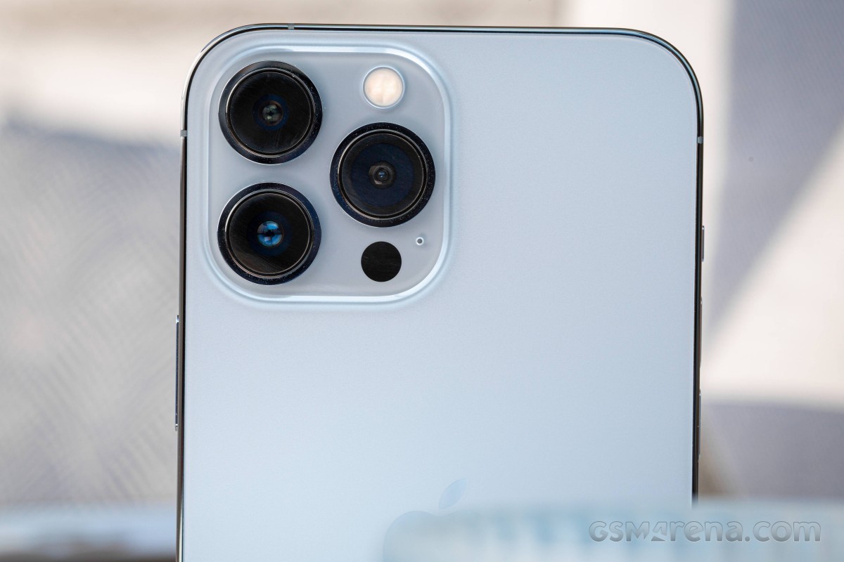 iphone-17-1687828656.jpg