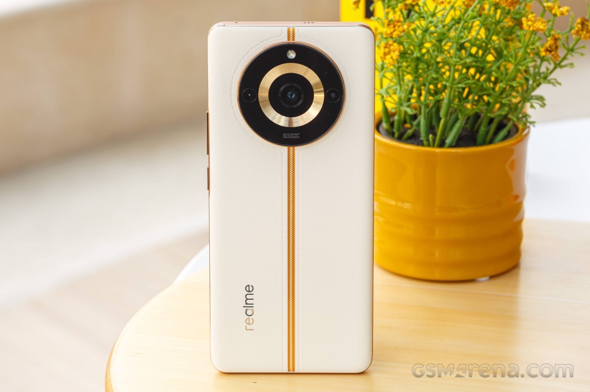 realme-4-1687945155.jpg