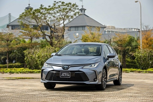 tin-xe-hot-286-sieu-pham-mpv-cua-kia-giam-gia-80-trieu-dong-tham-vong-ha-guc-mitsubishi-xpander-anh-2-1687947307.jpg
