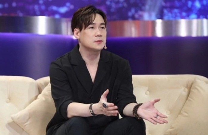 ca-si-khanh-phuong-1688014314.jpg
