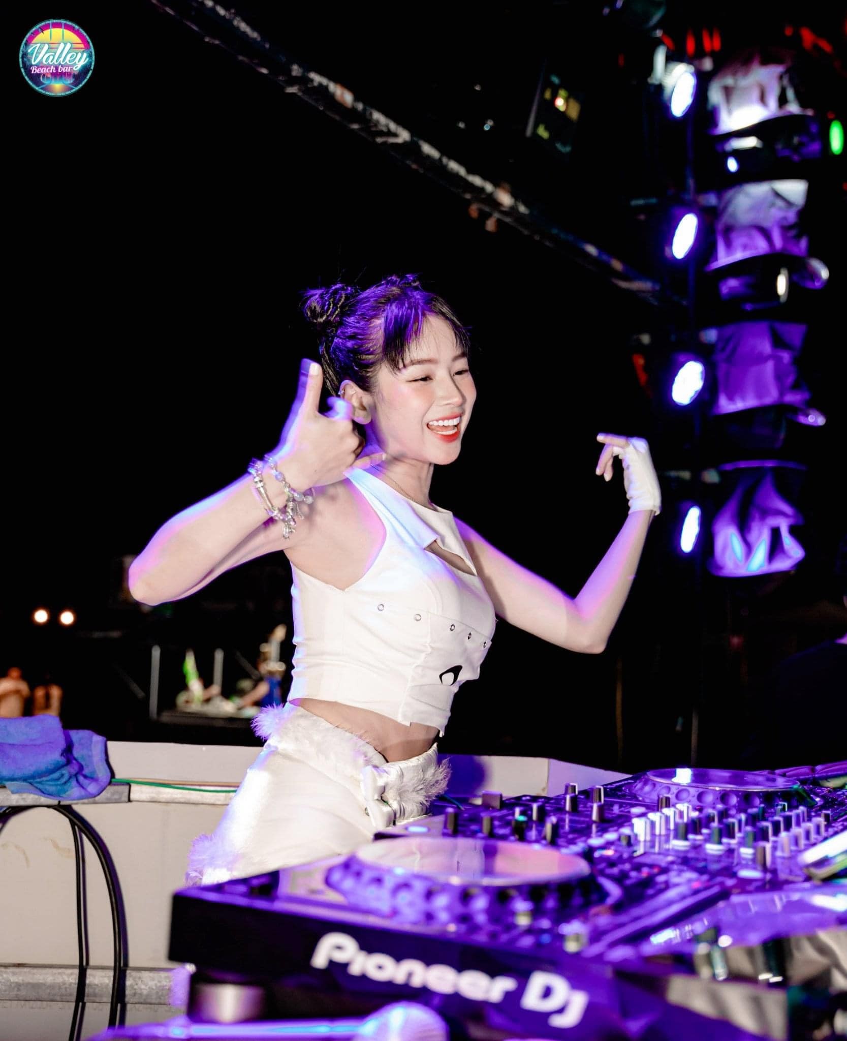dj-mie-6-1688026029.jpg