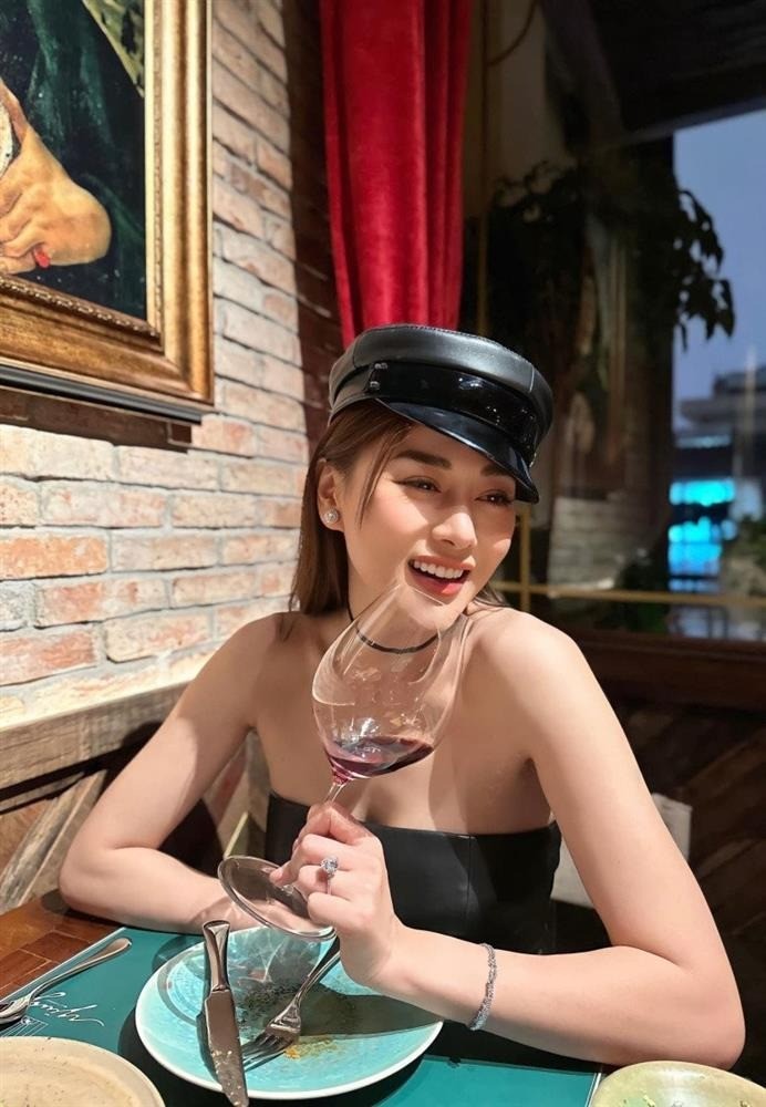 phuong-oanh-06-1688033237.jpg