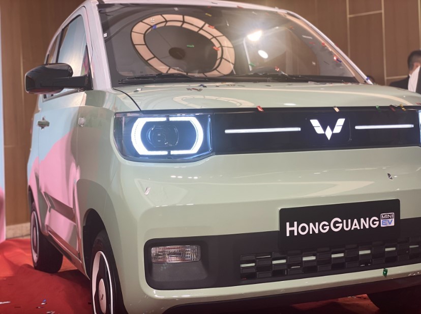 wuling-hongguang-mini-ev-chinh-thuc-ra-mat-khach-hang-viet-nam-voi-gia-ban-re-nhat-thi-truong-anh-1-1688014348.jpg