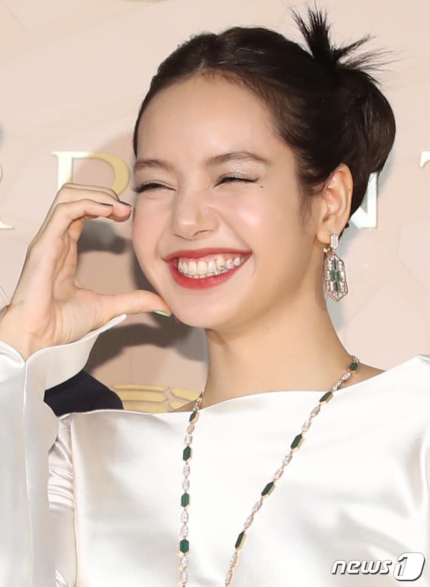 lisa-bvlgari-14-1688111221.jpg