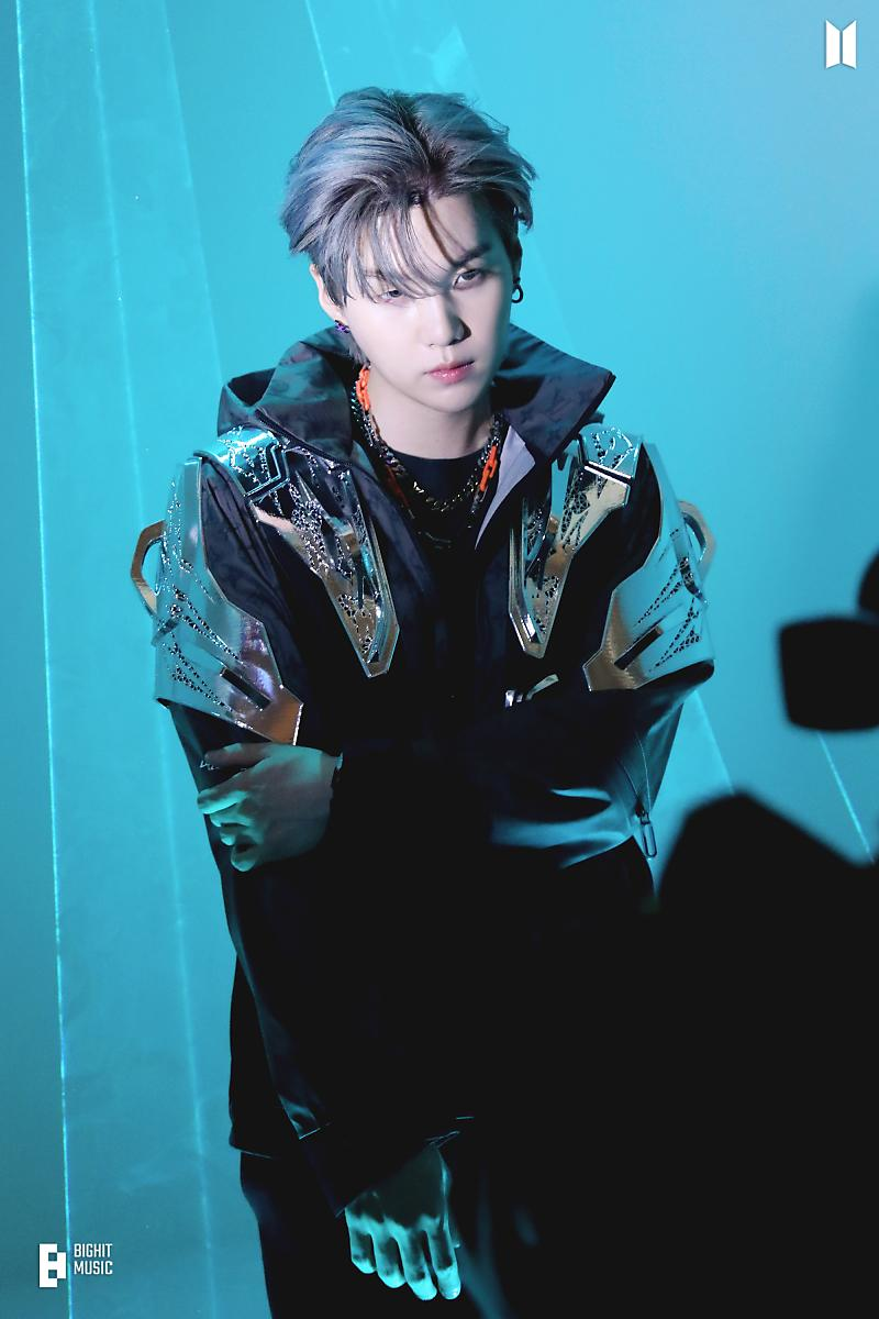 suga-bts-den-viet-nam-1688094587.png