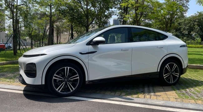 tin-xe-306-ke-thay-the-honda-vision-thiet-ke-dep-hon-tieu-sh-vua-ra-mat-voi-gia-30-trieu-dong-anh-2-1688127278.jpg