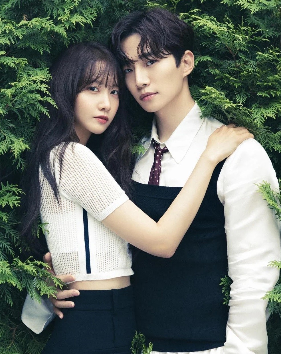 yoona-junho-hen-ho-1-1688351693.jpg