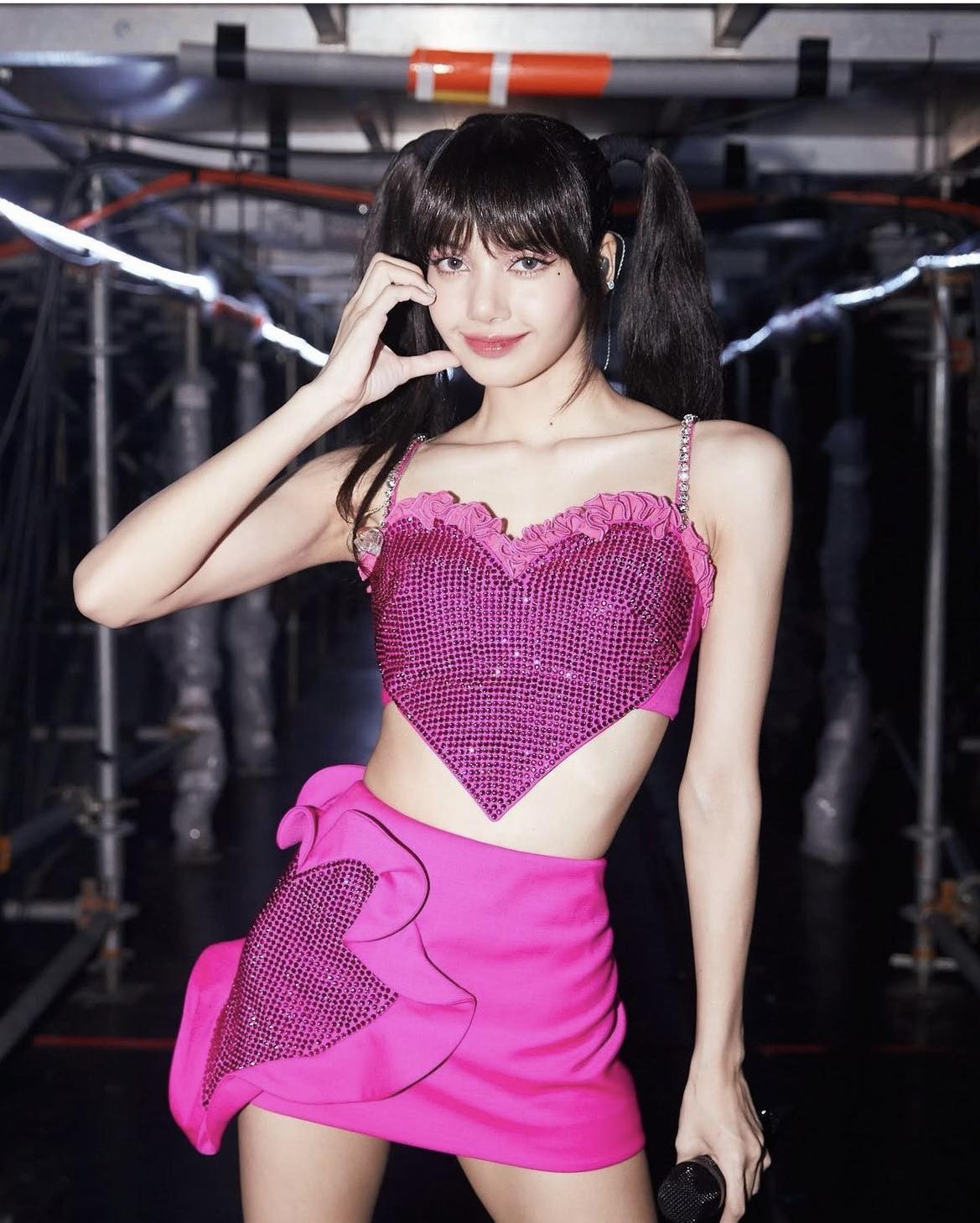 lisa-body-3-1688464916.jpg