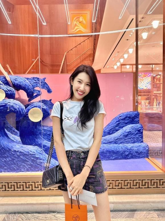 thuy-ngan-gay-go-1-1688444144.jpg