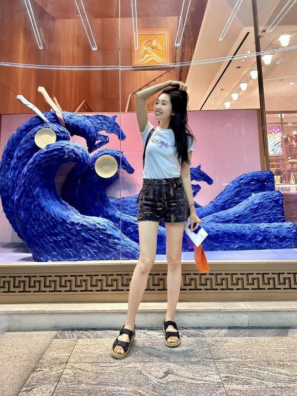 thuy-ngan-gay-go-3-1688444144.jpg
