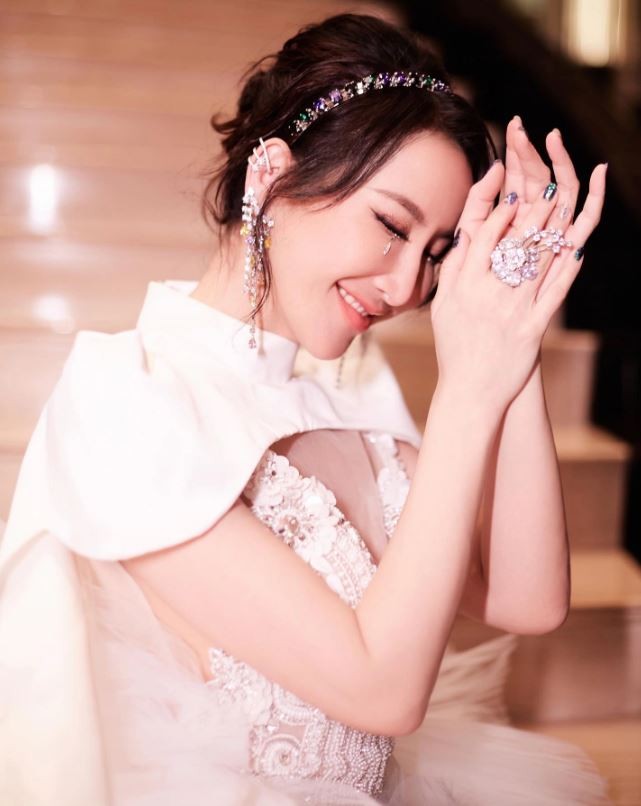 coco-lee-qua-doi-2-1688616673.jpg