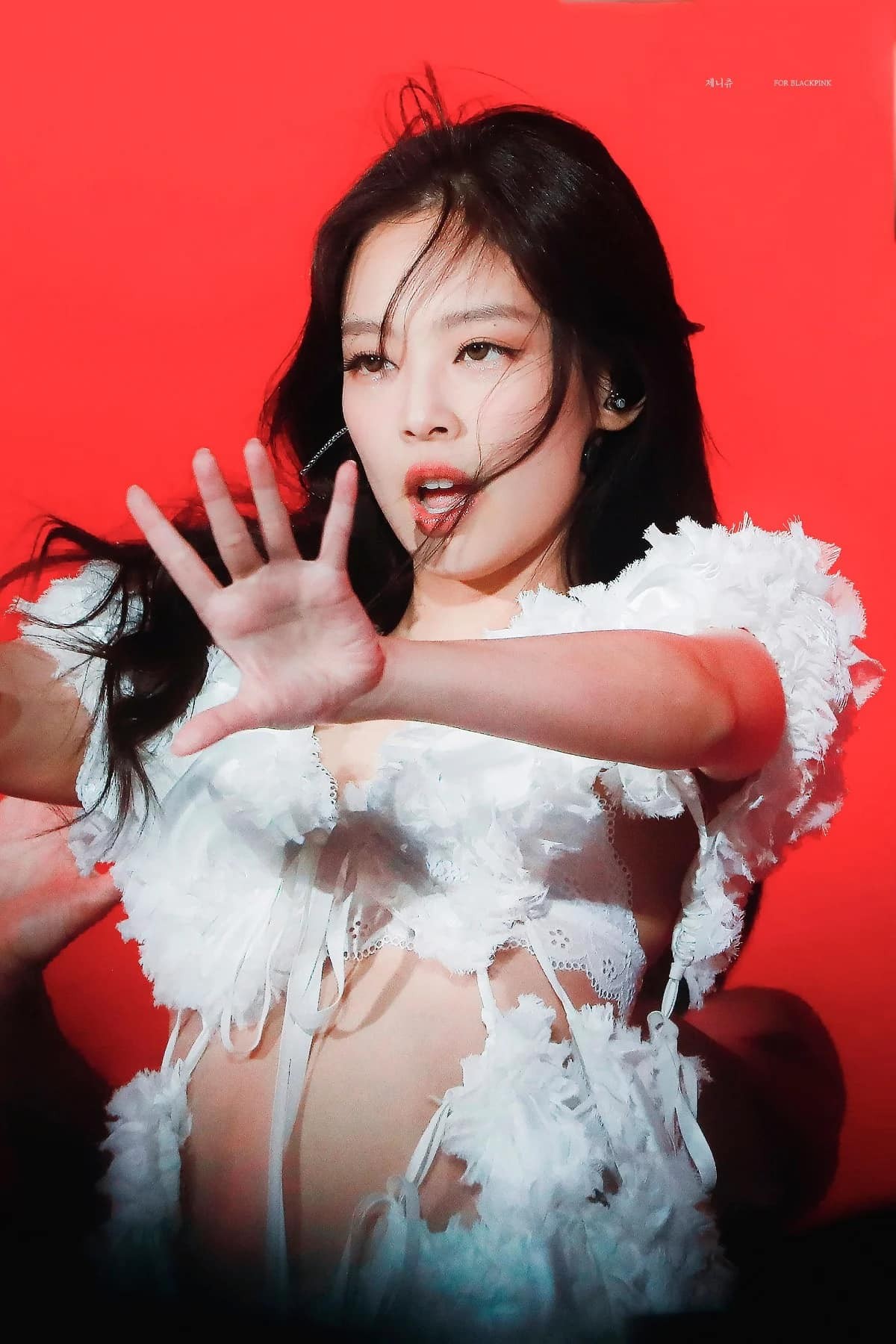 jennie-4-1688660357.jpeg