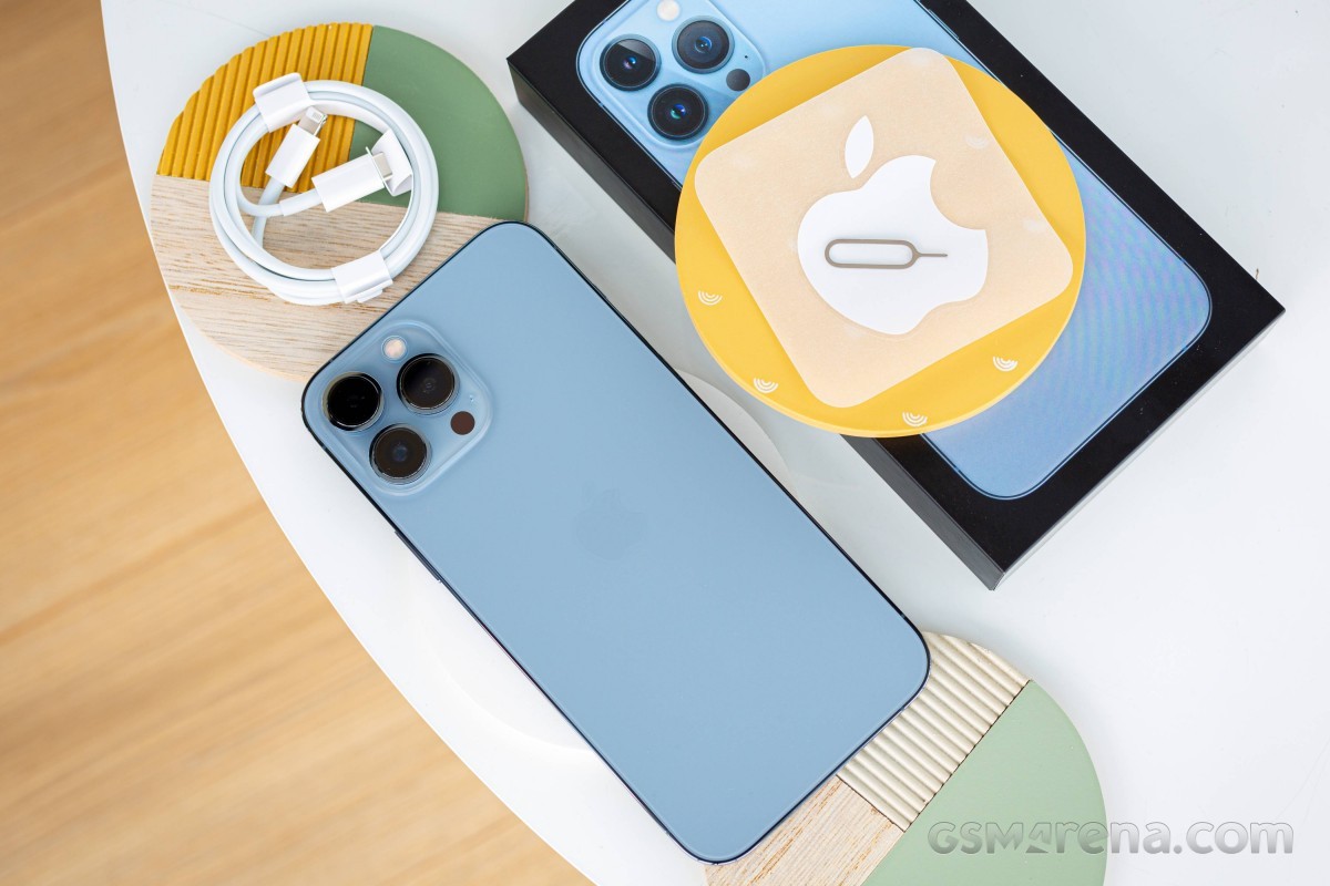 iphone-2-1688699439.jpg