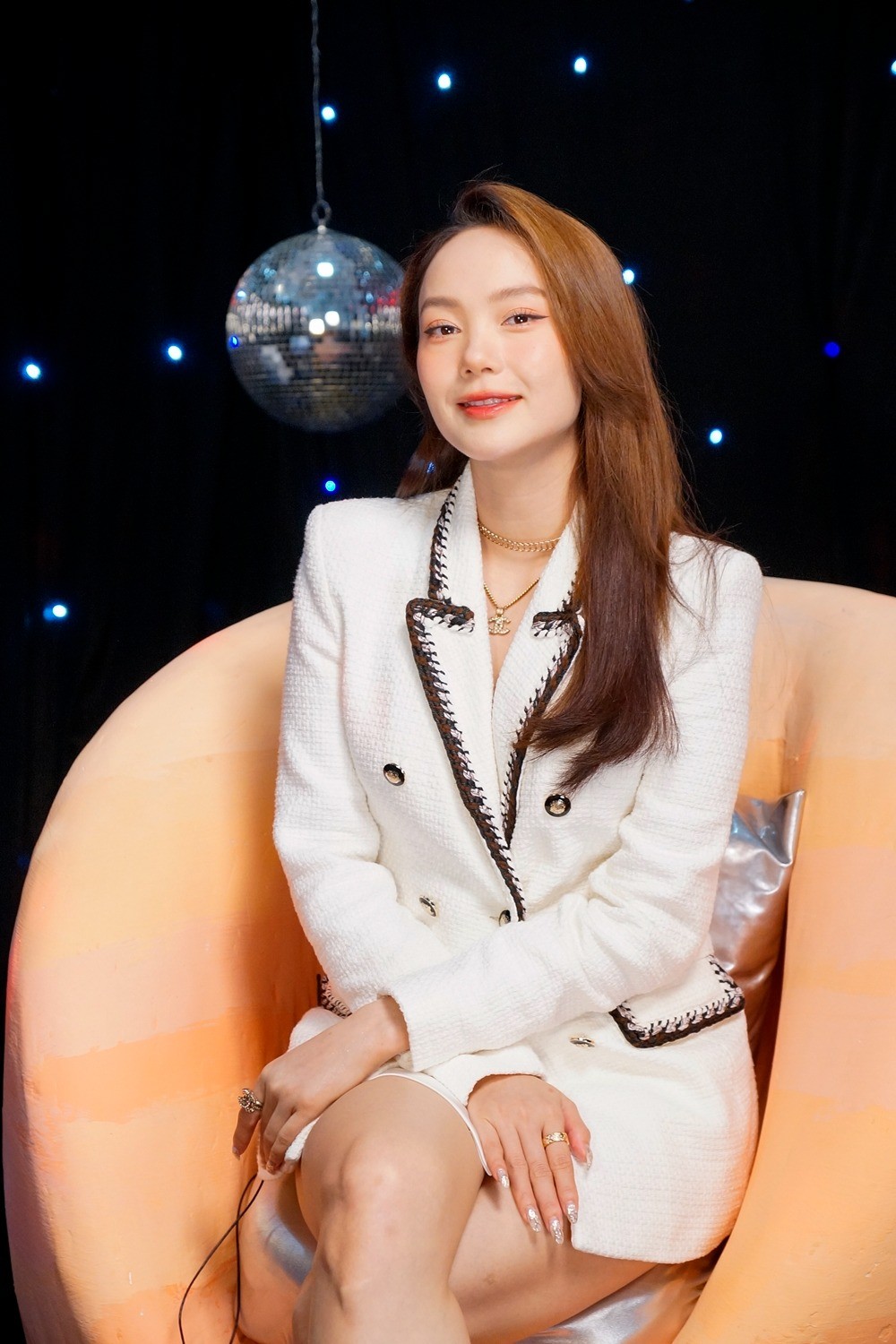 minh-hang-talkshow-identify-7-96-1688909149.jpeg