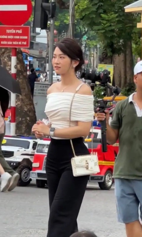 le-bong-camera-thuong-1-1689132583.jpg