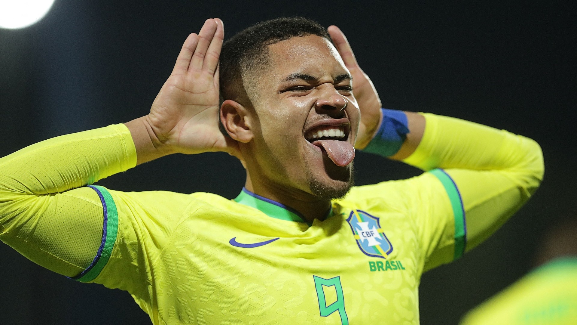 vitor-roque2-1689218247.jpg