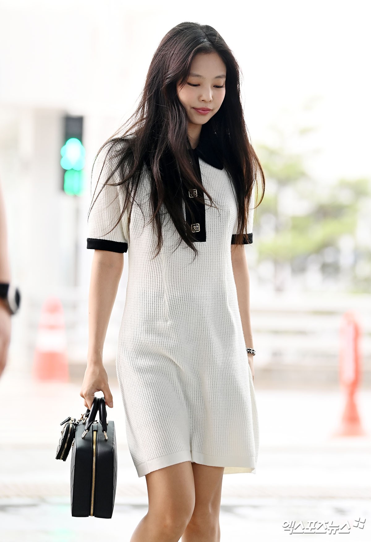 jennie-san-bay-4-1689307155.jpg