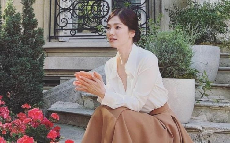 song-hye-kyo-4-1689652828.jpg